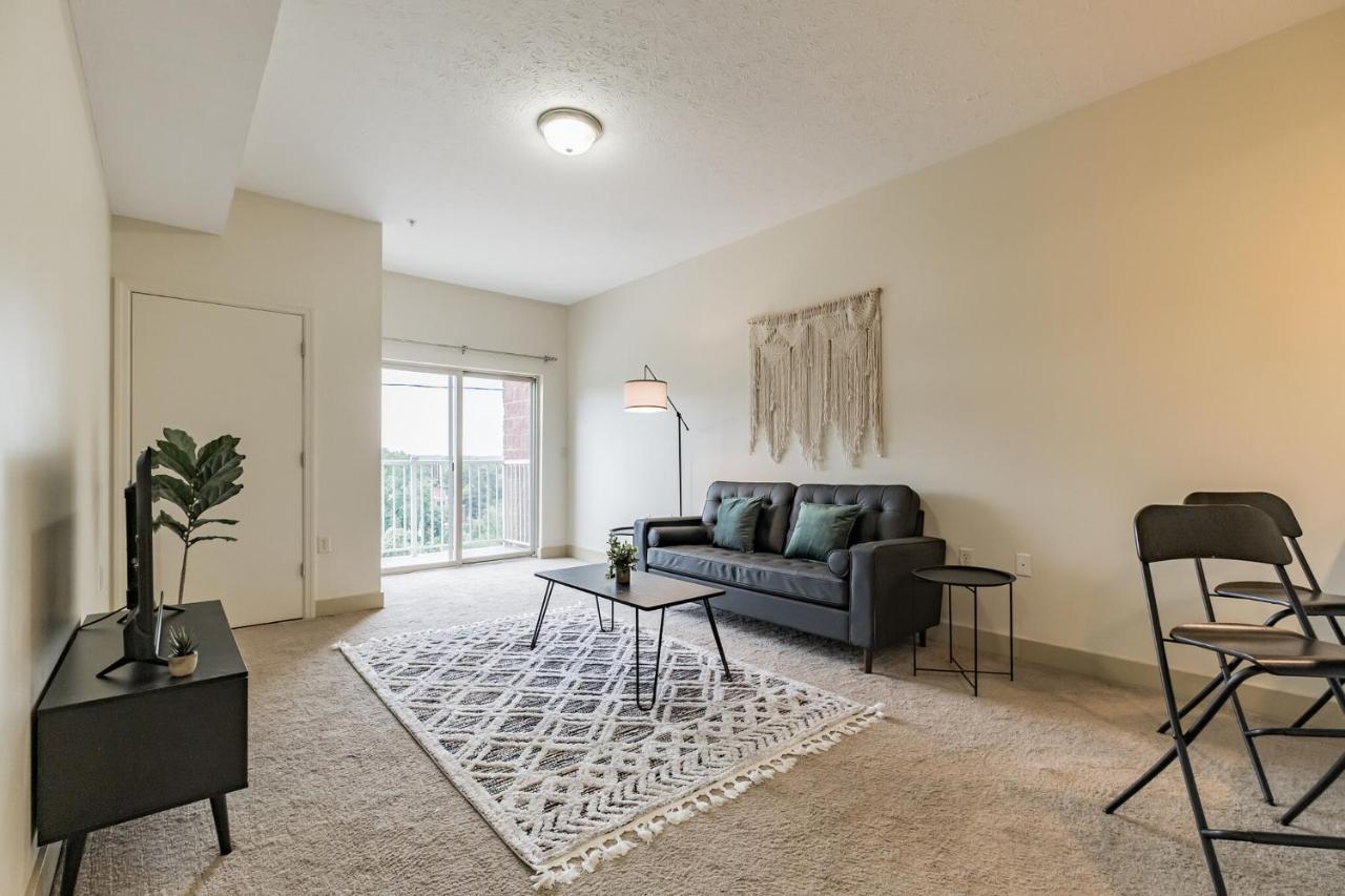 Frontdesk Portal Place Apts Oakland Питтсбург Номер фото